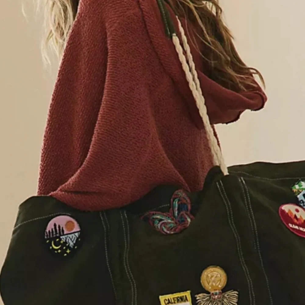 Gorgeous, Free People Been There Badge Tote❤️ NWOT - Picture 7 of 8